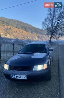 Универсал Volkswagen Passat 1998 в Верховине