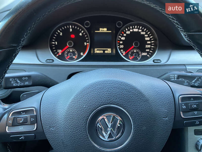 Универсал Volkswagen Passat 2014 в Луцке