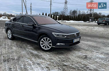 Седан Volkswagen Passat 2016 в Львове