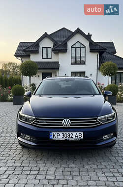 Универсал Volkswagen Passat 2019 в Запорожье
