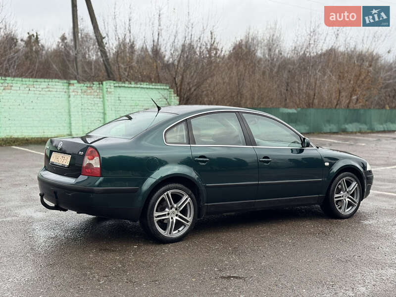 Седан Volkswagen Passat 2001 в Дубно