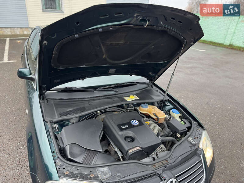 Седан Volkswagen Passat 2001 в Дубно