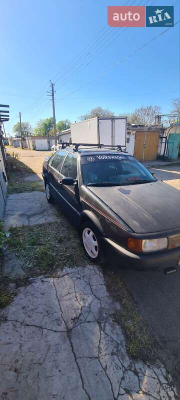 Седан Volkswagen Passat 1993 в Запорожье