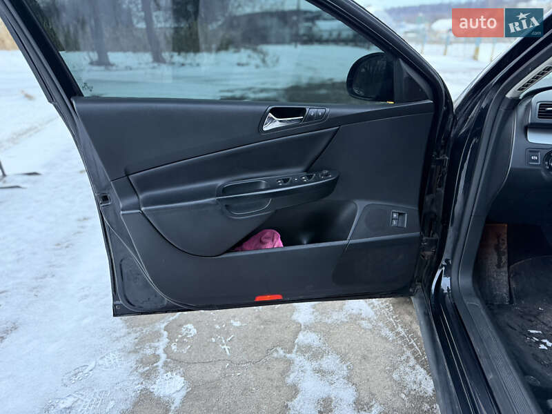 Универсал Volkswagen Passat 2008 в Вишневце