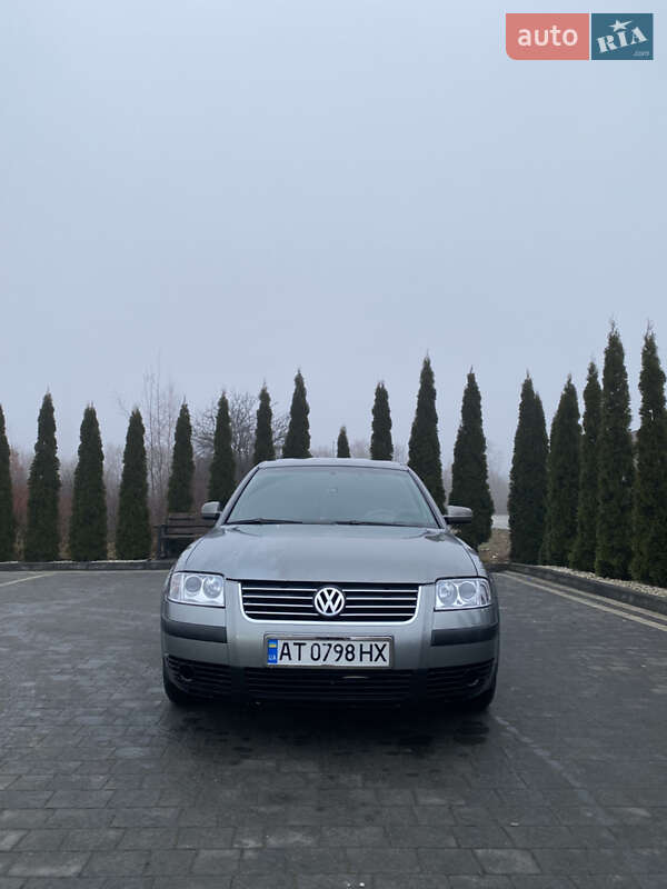 Седан Volkswagen Passat 2003 в Надворной