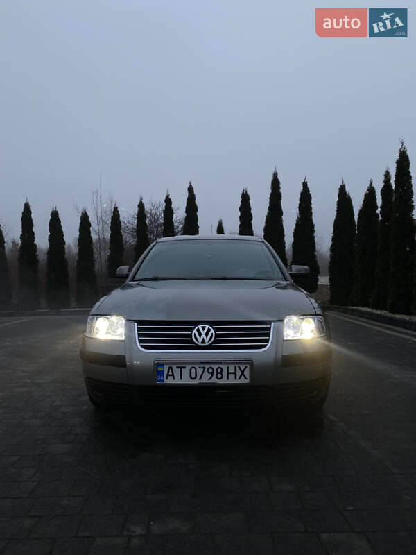 Седан Volkswagen Passat 2003 в Надворной