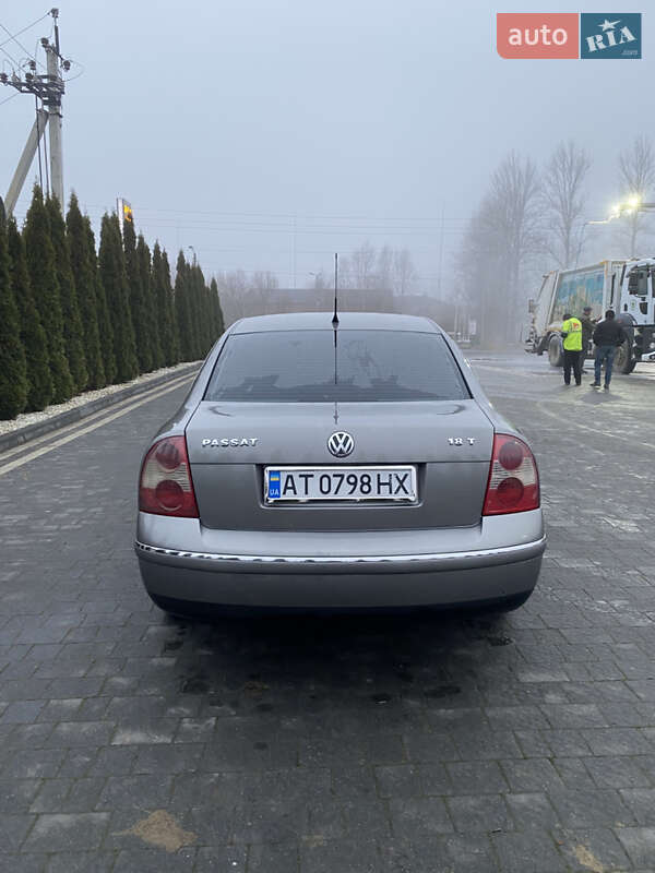 Седан Volkswagen Passat 2003 в Надворной