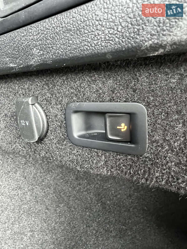 Универсал Volkswagen Passat 2021 в Дубно