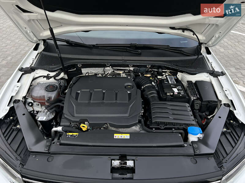 Универсал Volkswagen Passat 2021 в Дубно