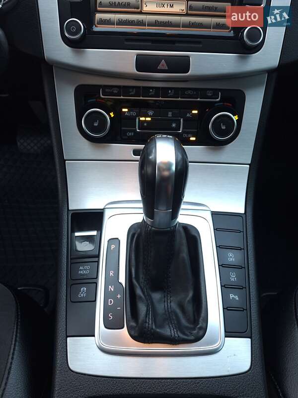 Універсал Volkswagen Passat 2011 в Львові фото 21 Універсал Volkswagen Passat 2011 в Львові