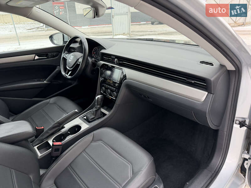 Седан Volkswagen Passat 2020 в Луцьку фото 29 Седан Volkswagen Passat 2020 в Луцьку