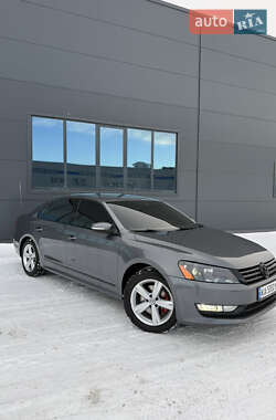 Седан Volkswagen Passat 2013 в Киеве