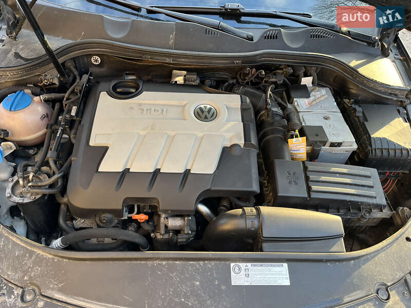 Седан Volkswagen Passat 2009 в Тернополе