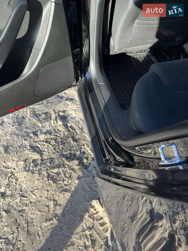 Седан Volkswagen Passat 2009 в Тернополе