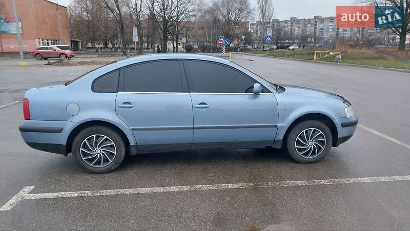 Седан Volkswagen Passat 2000 в Кропивницком фото 2 Седан Volkswagen Passat 2000 в Кропивницком
