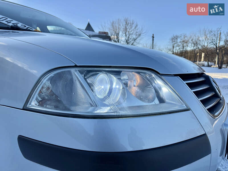 Універсал Volkswagen Passat 2003 в Тернополі