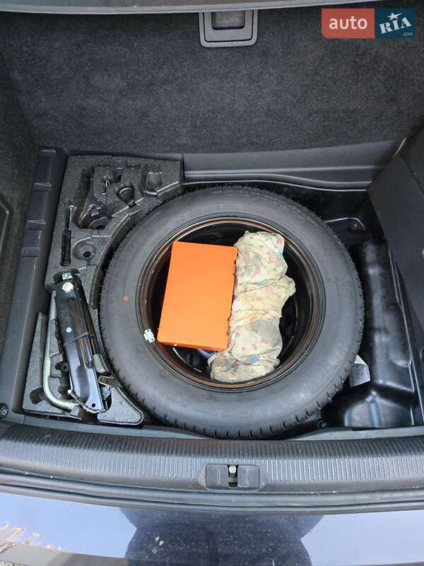 Універсал Volkswagen Passat 2014 в Нетішині