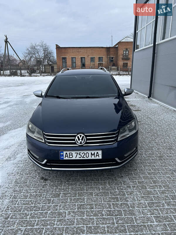 Volkswagen Passat 2011