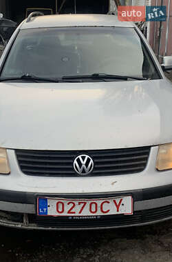 Универсал Volkswagen Passat 1999 в Киеве