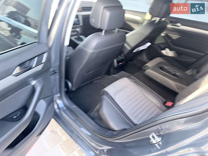 Універсал Volkswagen Passat 2017 в Києві