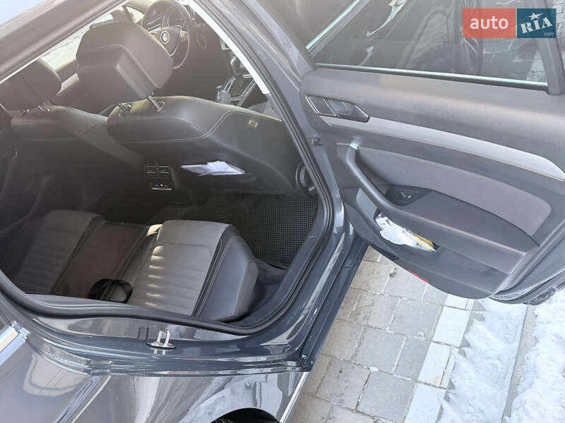 Універсал Volkswagen Passat 2017 в Києві