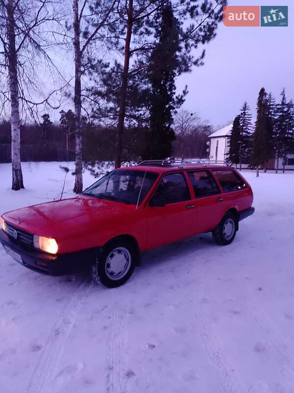 Универсал Volkswagen Passat 1987 в Житомире