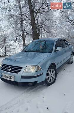 Седан Volkswagen Passat 2004 в Баре