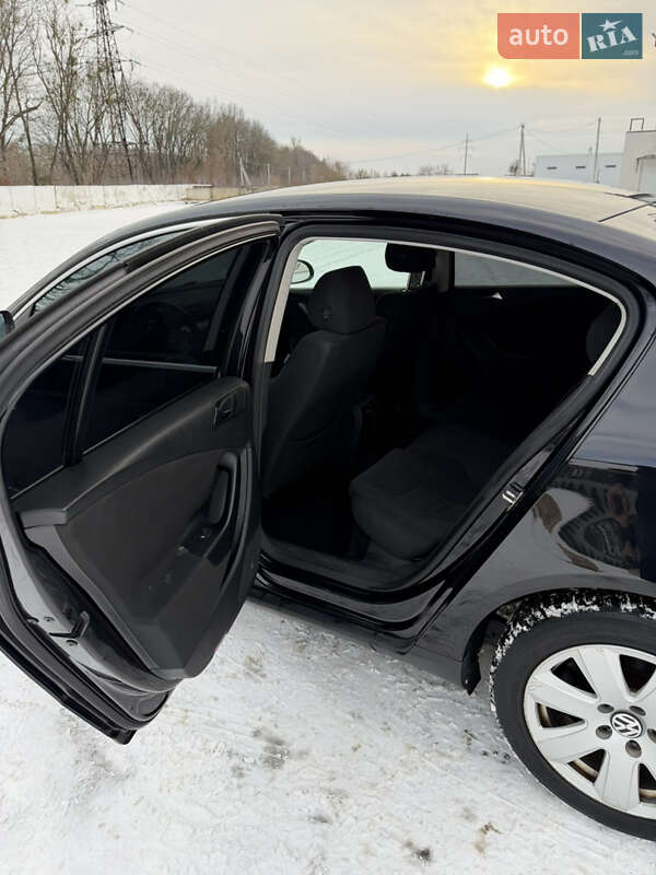 Седан Volkswagen Passat 2010 в Луцке фото 11 Седан Volkswagen Passat 2010 в Луцке