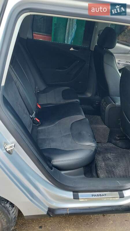 Универсал Volkswagen Passat 2009 в Волочиске
