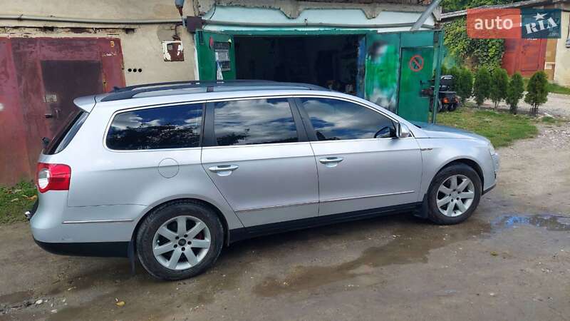 Универсал Volkswagen Passat 2009 в Волочиске