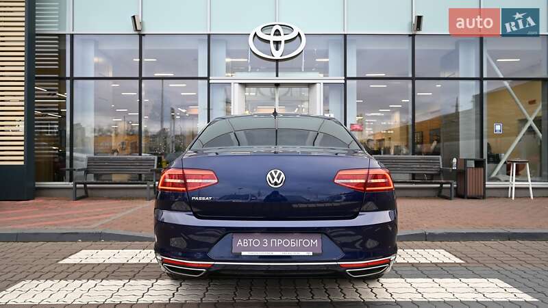 Седан Volkswagen Passat 2019 в Києві