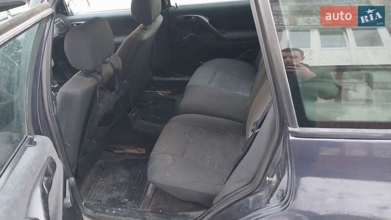 Універсал Volkswagen Passat 1996 в Славуті
