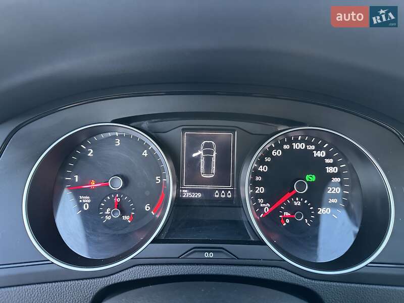 Универсал Volkswagen Passat 2015 в Козове