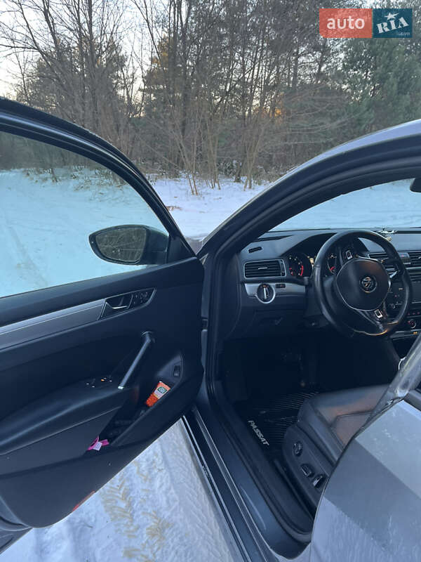 Седан Volkswagen Passat 2018 в Новояворовске