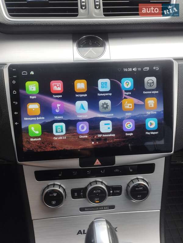 Универсал Volkswagen Passat 2014 в Житомире