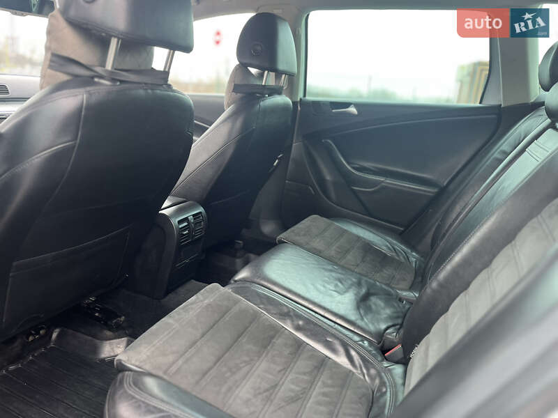 Универсал Volkswagen Passat 2008 в Ивано-Франковске
