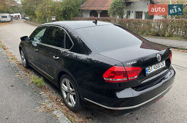 Седан Volkswagen Passat 2013 в Новояворівську