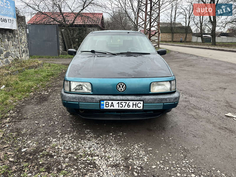 Седан Volkswagen Passat 1989 в Знам'янці