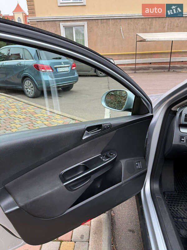 Універсал Volkswagen Passat 2008 в Одесі
