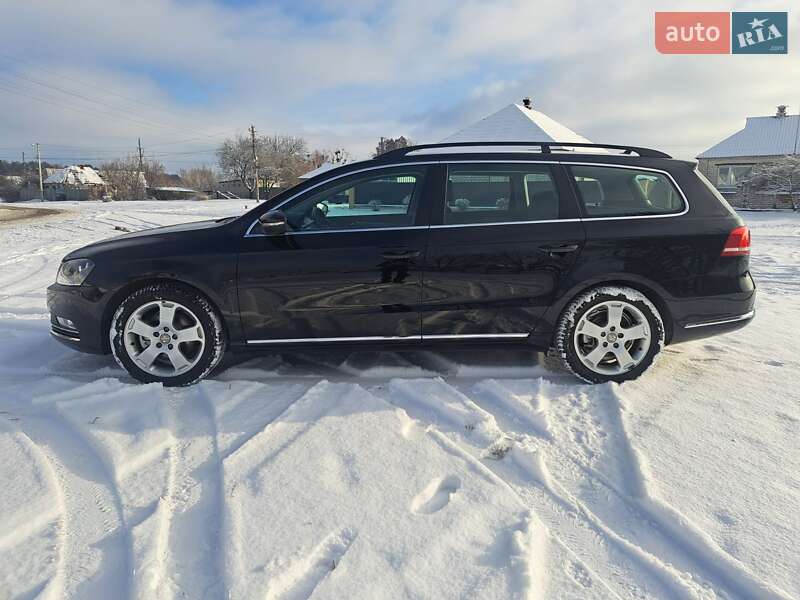Універсал Volkswagen Passat 2012 в Харкові