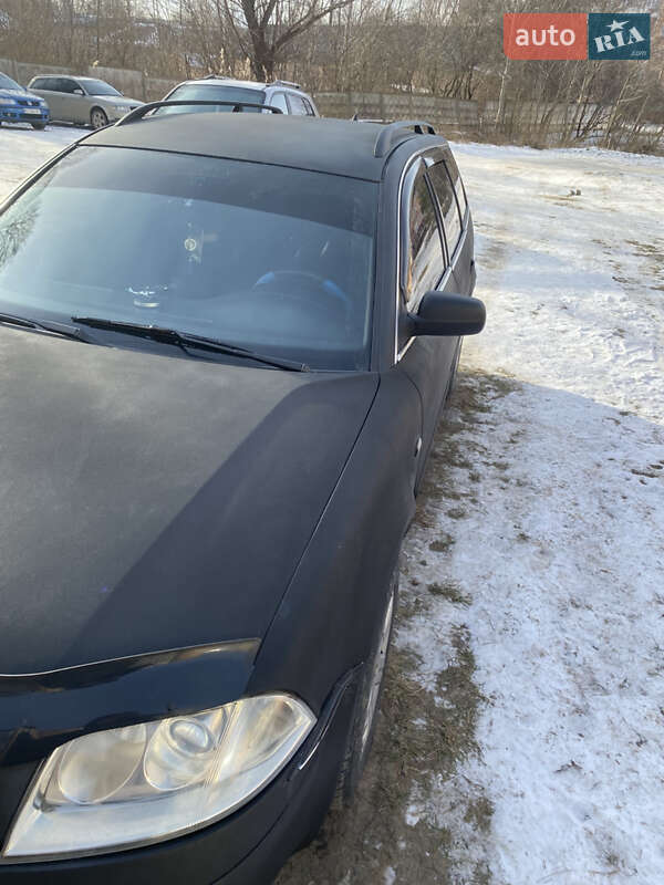 Универсал Volkswagen Passat 2001 в Яворове