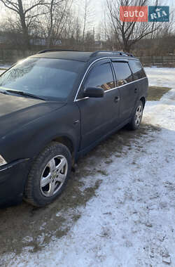 Универсал Volkswagen Passat 2001 в Яворове