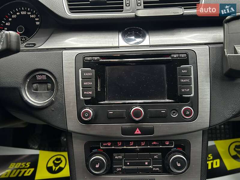 Универсал Volkswagen Passat 2012 в Черновцах