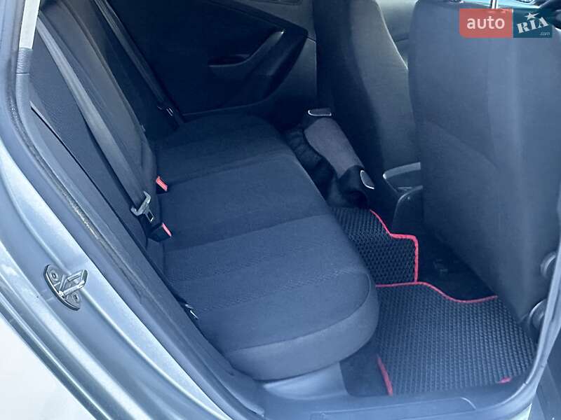 Універсал Volkswagen Passat 2006 в Сумах