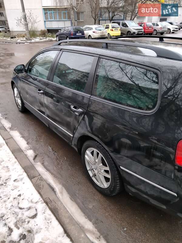 Універсал Volkswagen Passat 2006 в Житомирі