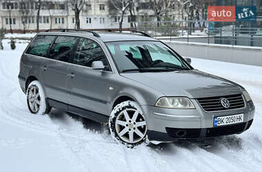 Универсал Volkswagen Passat 2003 в Ровно