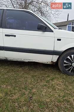 Седан Volkswagen Passat 1989 в Новой Ушице