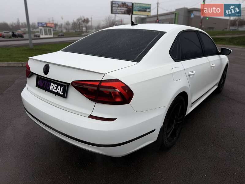 Седан Volkswagen Passat 2016 в Кривом Роге