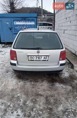 Универсал Volkswagen Passat 1998 в Залещиках