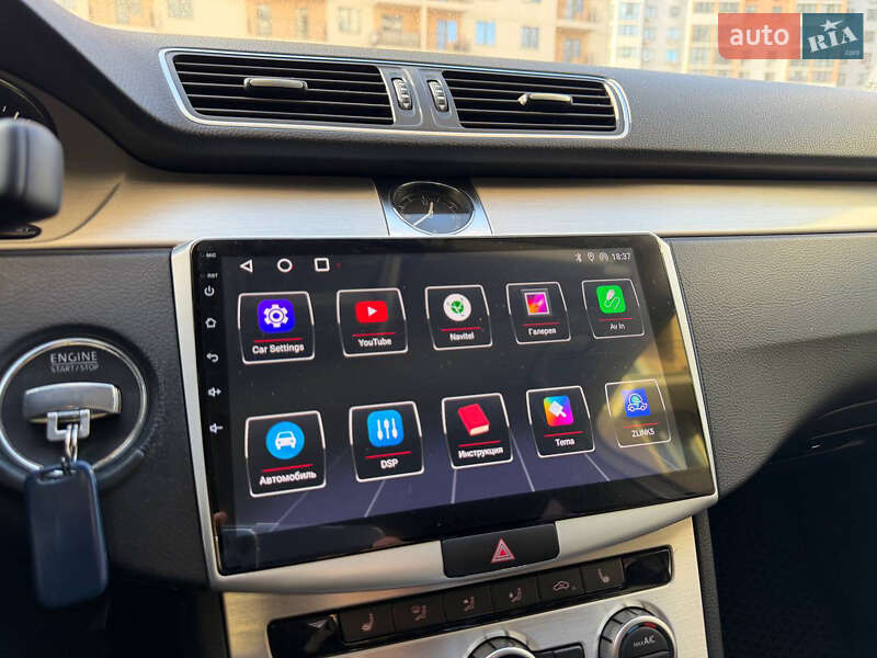 Седан Volkswagen Passat 2012 в Одессе